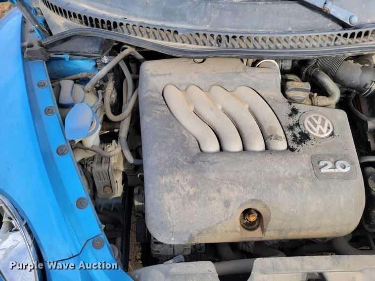 image for item LX9292 2004 Volkswagen New Beetle