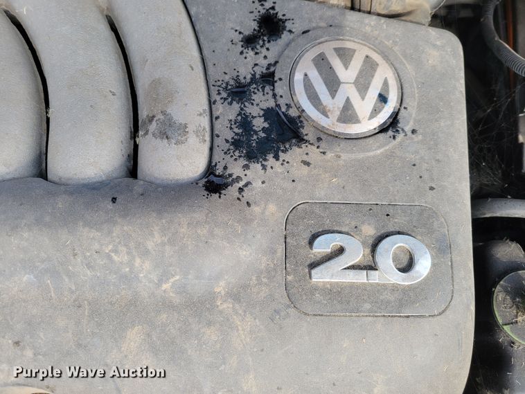 image for item LX9292 2004 Volkswagen New Beetle