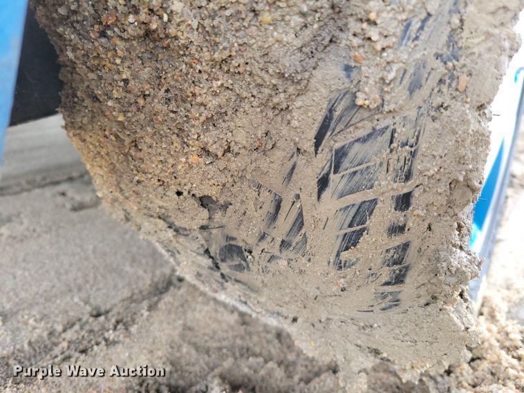 image for item LX9292 2004 Volkswagen New Beetle