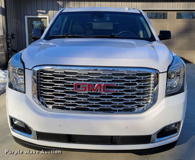 image for item LY9946 2017 GMC Yukon Denali  SUV