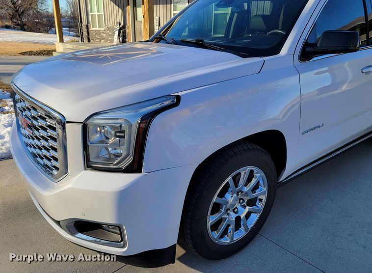 image for item LY9946 2017 GMC Yukon Denali  SUV