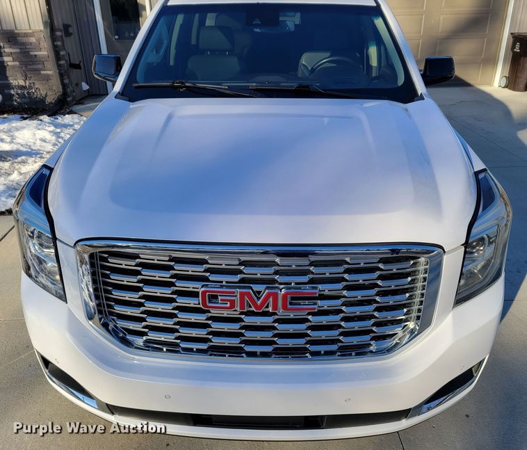 image for item LY9946 2017 GMC Yukon Denali  SUV
