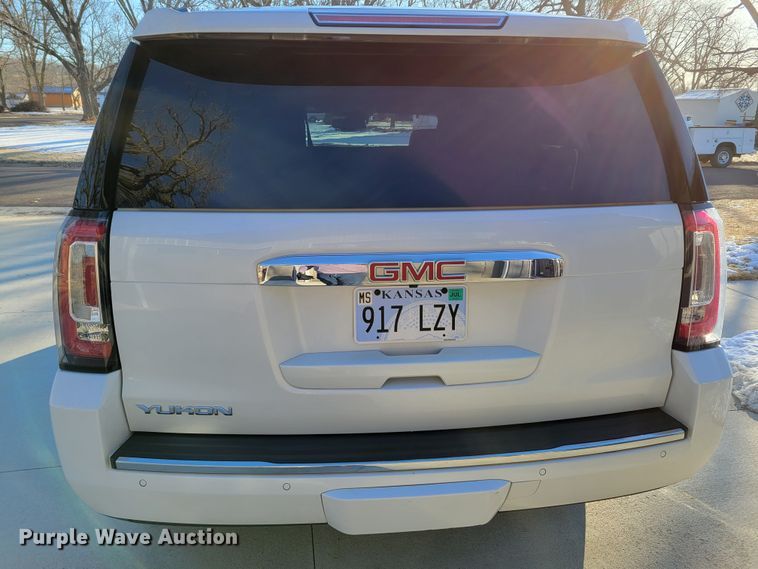 image for item LY9946 2017 GMC Yukon Denali  SUV