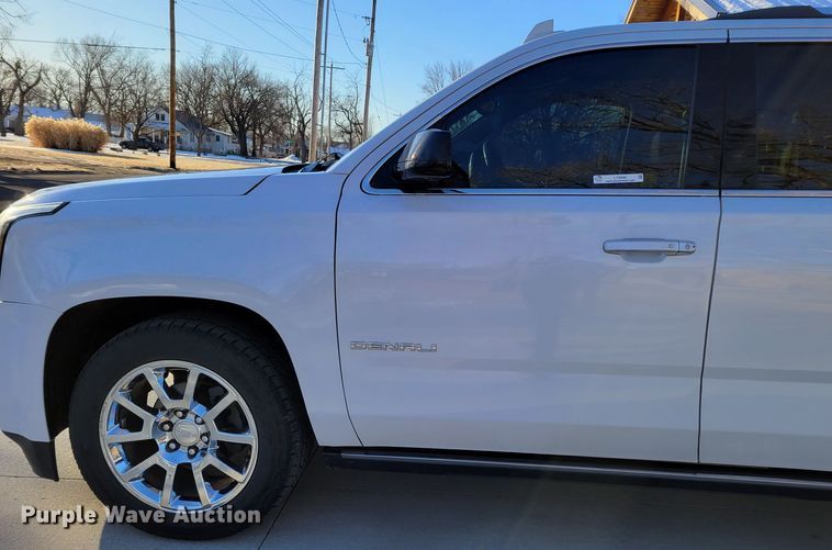 image for item LY9946 2017 GMC Yukon Denali  SUV