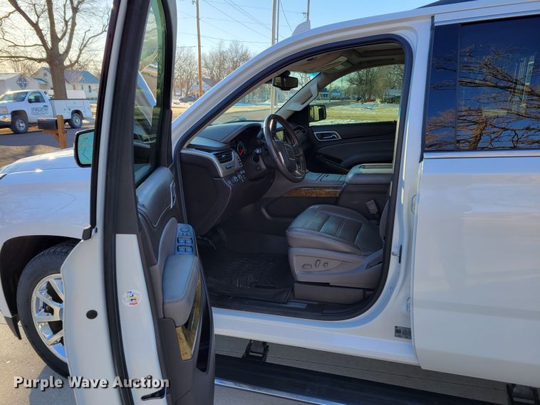 image for item LY9946 2017 GMC Yukon Denali  SUV