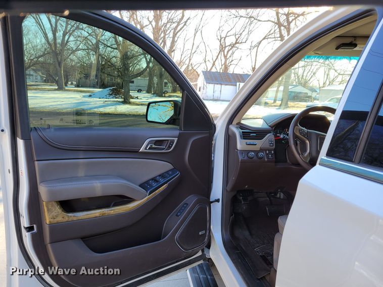 image for item LY9946 2017 GMC Yukon Denali  SUV