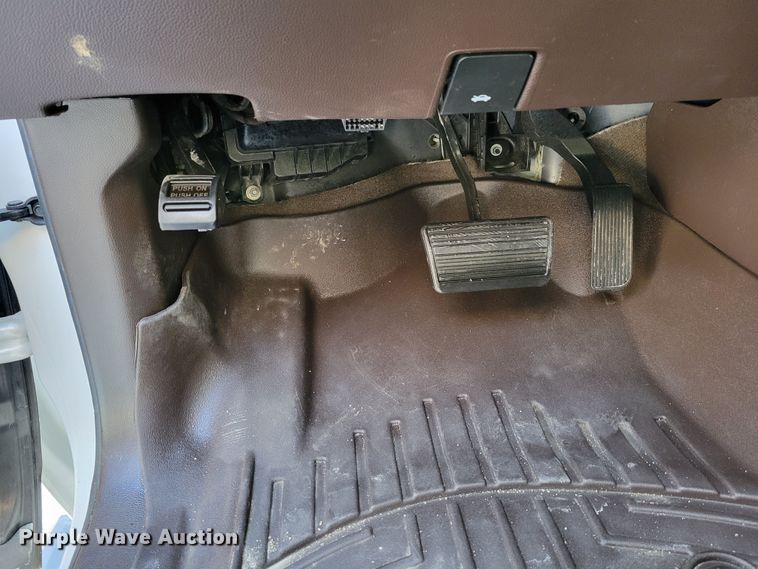 image for item LY9946 2017 GMC Yukon Denali  SUV