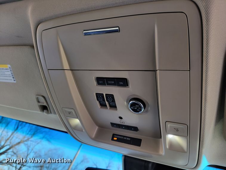 image for item LY9946 2017 GMC Yukon Denali  SUV