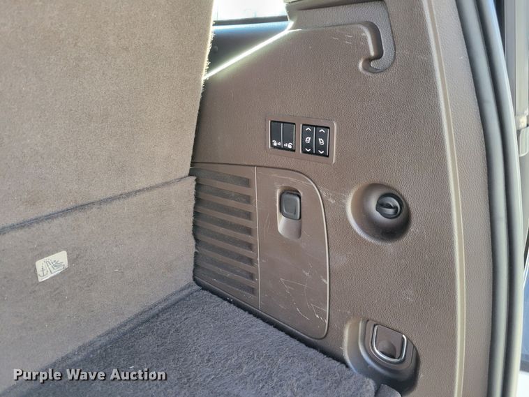 image for item LY9946 2017 GMC Yukon Denali  SUV