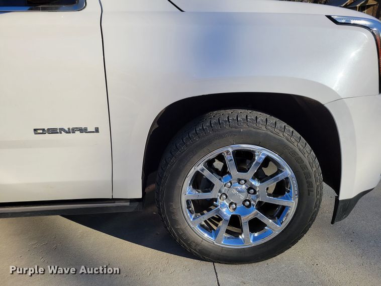 image for item LY9946 2017 GMC Yukon Denali  SUV