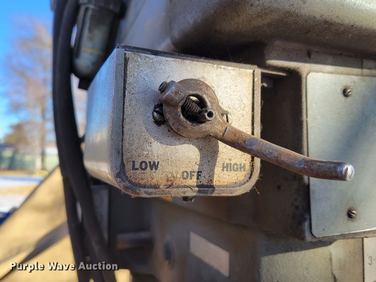 image for item LY9948 Clausing 2217  drill press