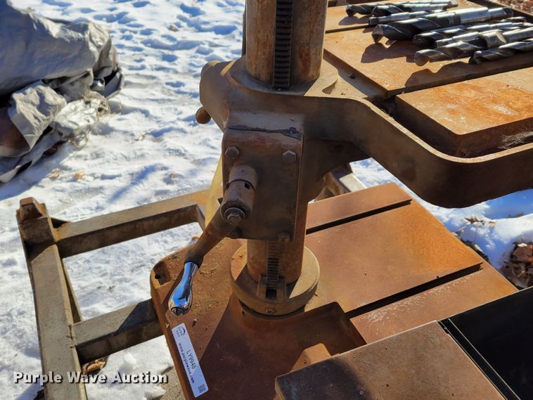 image for item LY9948 Clausing 2217  drill press
