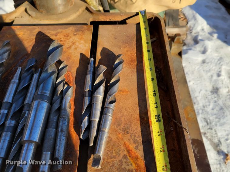 image for item LY9948 Clausing 2217  drill press