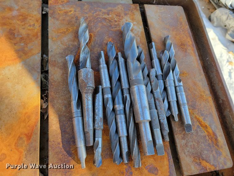 image for item LY9948 Clausing 2217  drill press