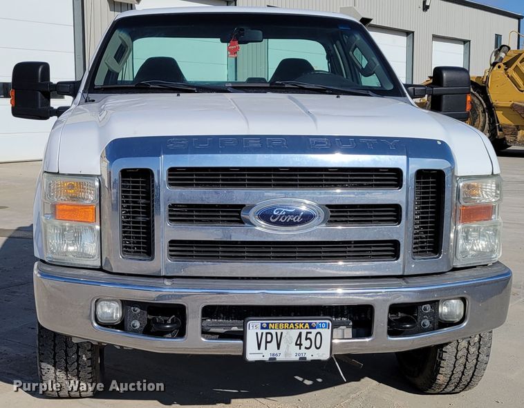 image for item LY9953 2009 Ford F250 Super Duty XLT  pickup truck