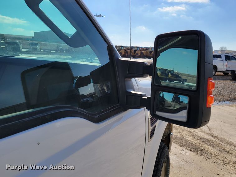 image for item LY9953 2009 Ford F250 Super Duty XLT  pickup truck