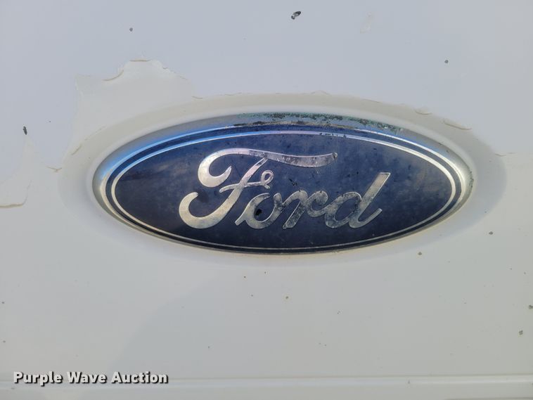 image for item LY9953 2009 Ford F250 Super Duty XLT  pickup truck