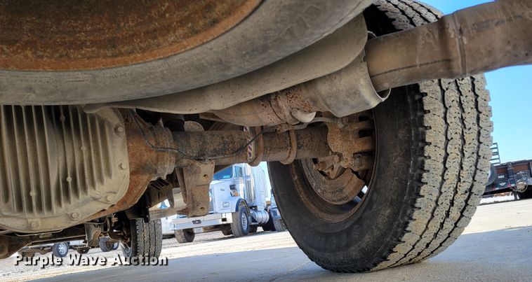 image for item LY9953 2009 Ford F250 Super Duty XLT  pickup truck