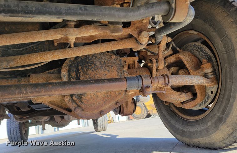 image for item LY9953 2009 Ford F250 Super Duty XLT  pickup truck