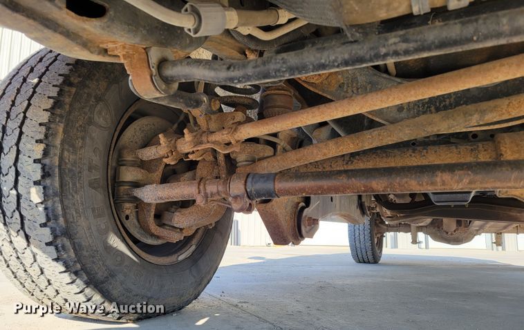 image for item LY9953 2009 Ford F250 Super Duty XLT  pickup truck