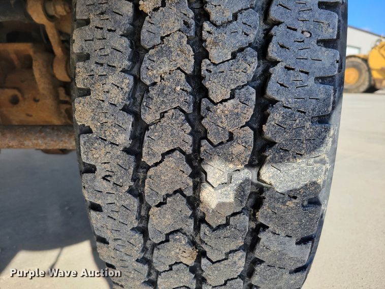 image for item LY9953 2009 Ford F250 Super Duty XLT  pickup truck