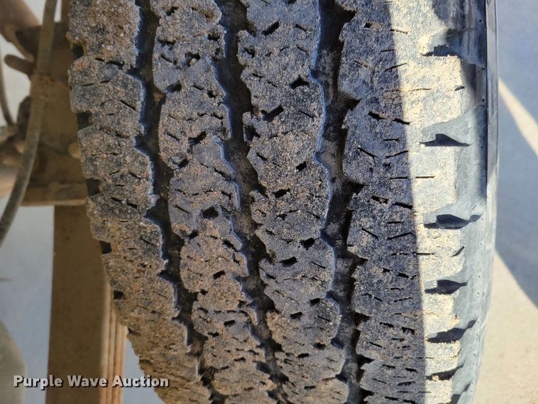 image for item LY9953 2009 Ford F250 Super Duty XLT  pickup truck