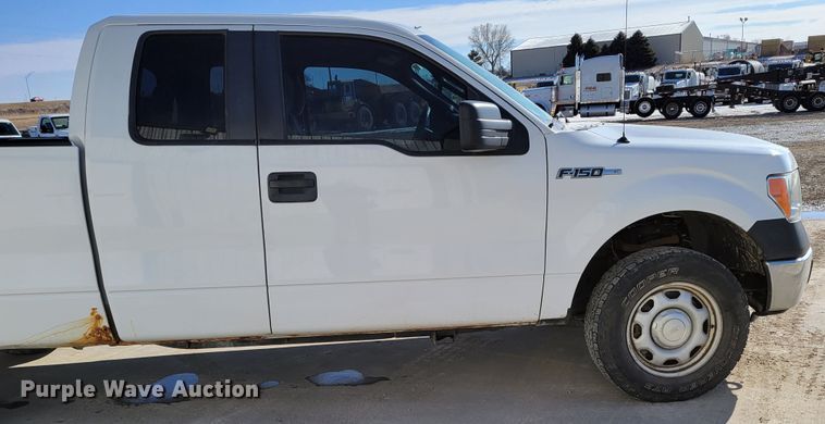 image for item LY9954 2014 Ford F150 XL  SuperCab pickup truck