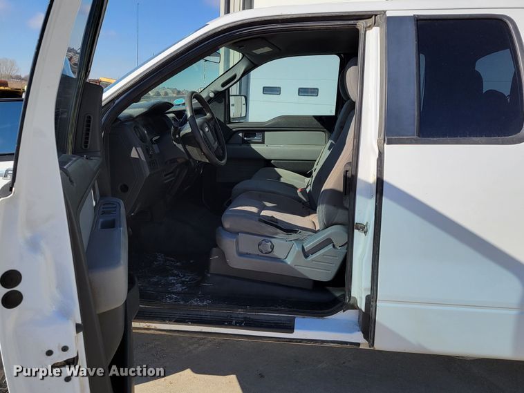 image for item LY9954 2014 Ford F150 XL  SuperCab pickup truck