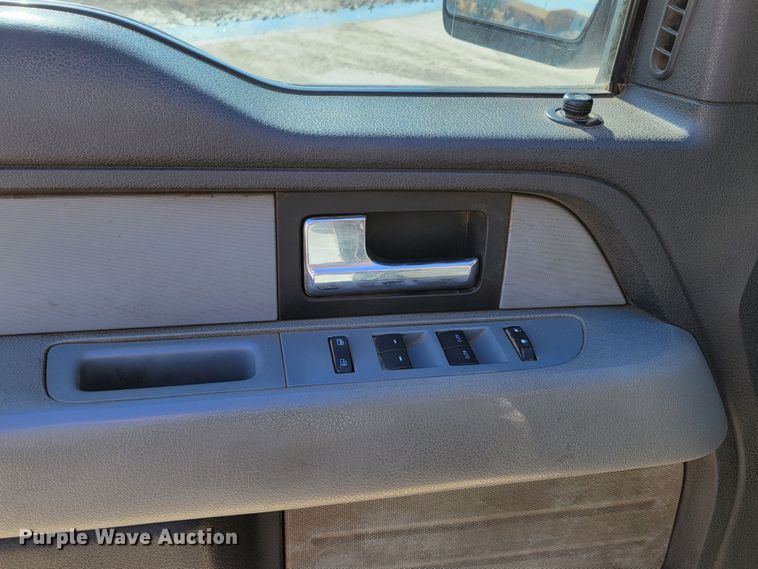 image for item LY9954 2014 Ford F150 XL  SuperCab pickup truck