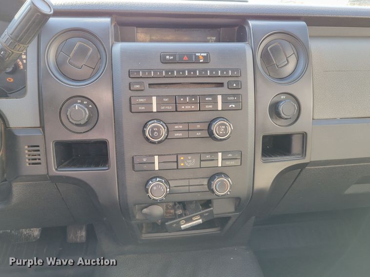 image for item LY9954 2014 Ford F150 XL  SuperCab pickup truck