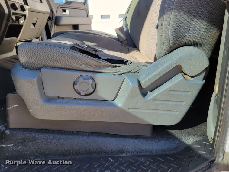 image for item LY9954 2014 Ford F150 XL  SuperCab pickup truck