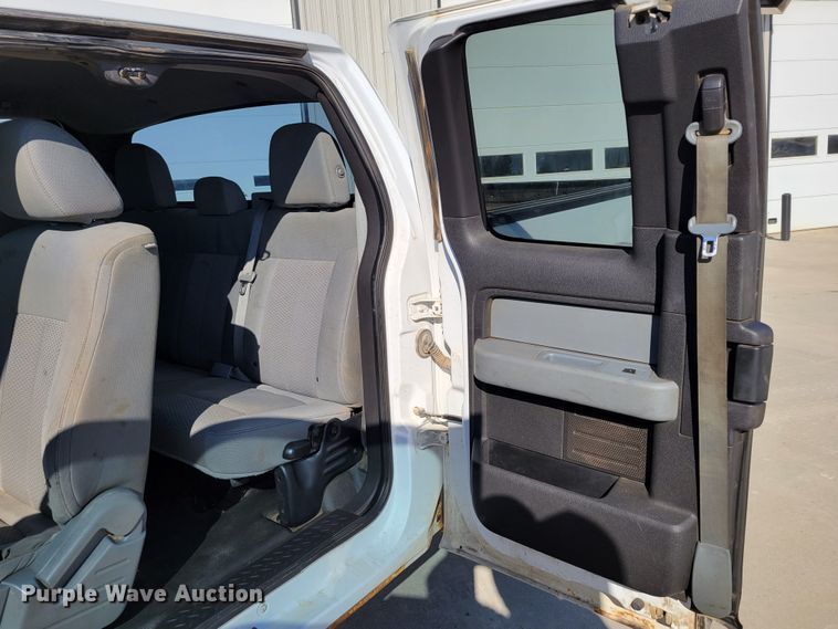 image for item LY9954 2014 Ford F150 XL  SuperCab pickup truck