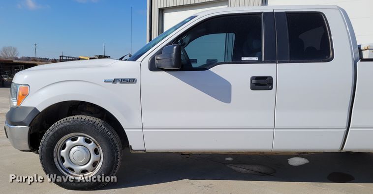 image for item LY9955 2014 Ford F150 XL  SuperCab pickup truck