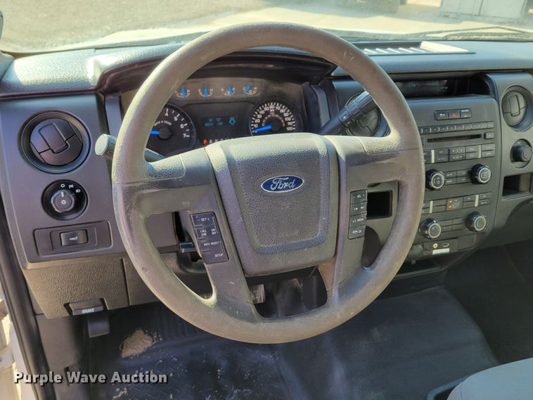 image for item LY9955 2014 Ford F150 XL  SuperCab pickup truck