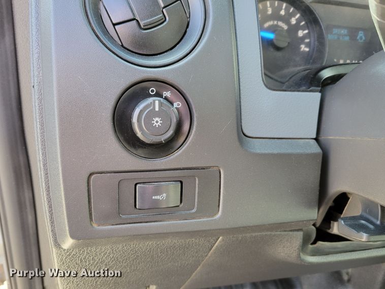 image for item LY9955 2014 Ford F150 XL  SuperCab pickup truck