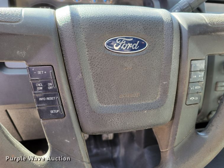 image for item LY9955 2014 Ford F150 XL  SuperCab pickup truck