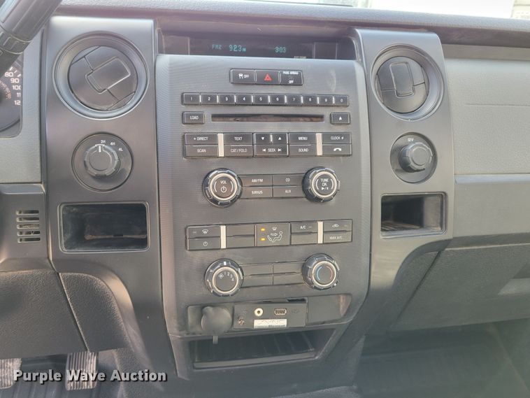 image for item LY9955 2014 Ford F150 XL  SuperCab pickup truck