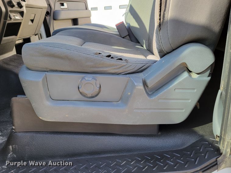 image for item LY9955 2014 Ford F150 XL  SuperCab pickup truck