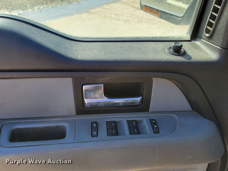 image for item LY9956 2014 Ford F150 XLT  SuperCrew pickup truck