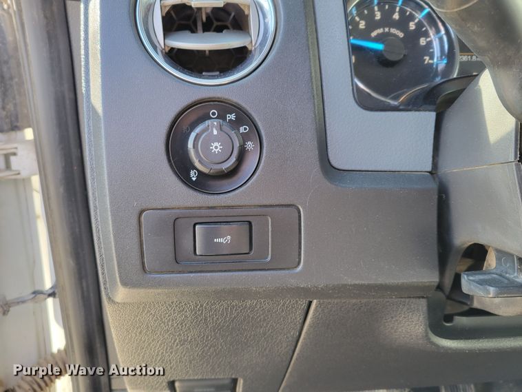 image for item LY9956 2014 Ford F150 XLT  SuperCrew pickup truck