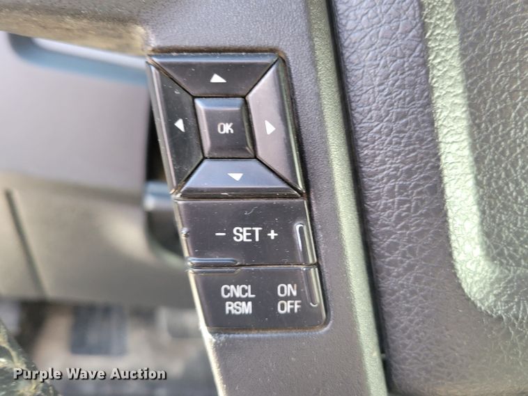 image for item LY9956 2014 Ford F150 XLT  SuperCrew pickup truck