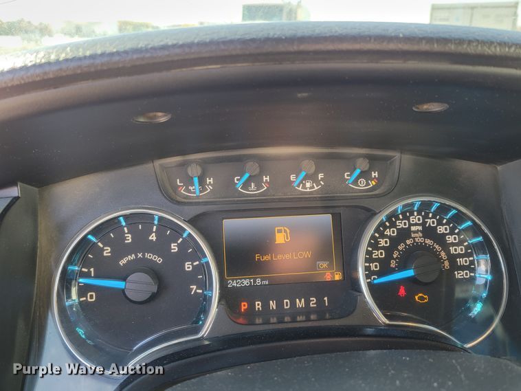 image for item LY9956 2014 Ford F150 XLT  SuperCrew pickup truck