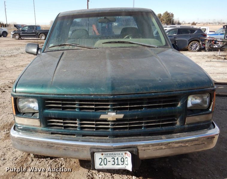 image for item LY9988 1996 Chevrolet 1500  pickup truck