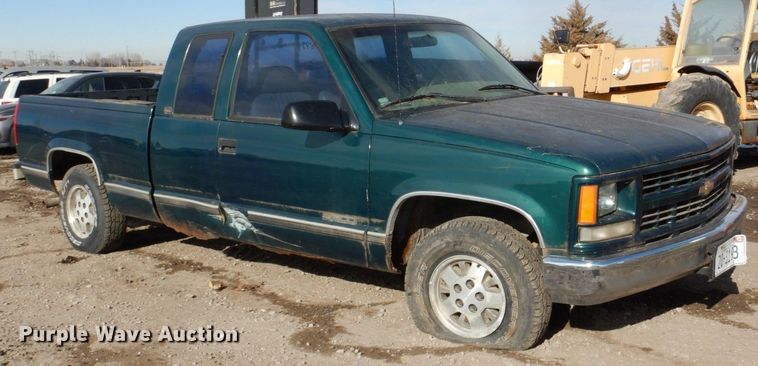 image for item LY9988 1996 Chevrolet 1500  pickup truck