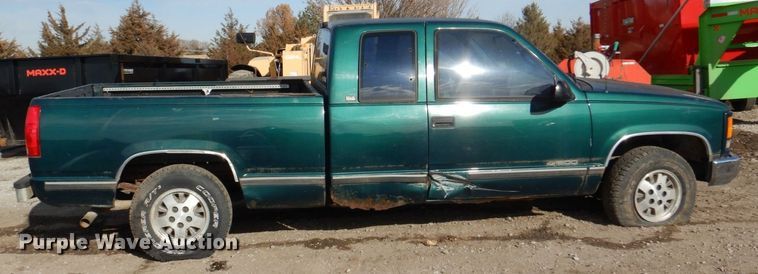 image for item LY9988 1996 Chevrolet 1500  pickup truck
