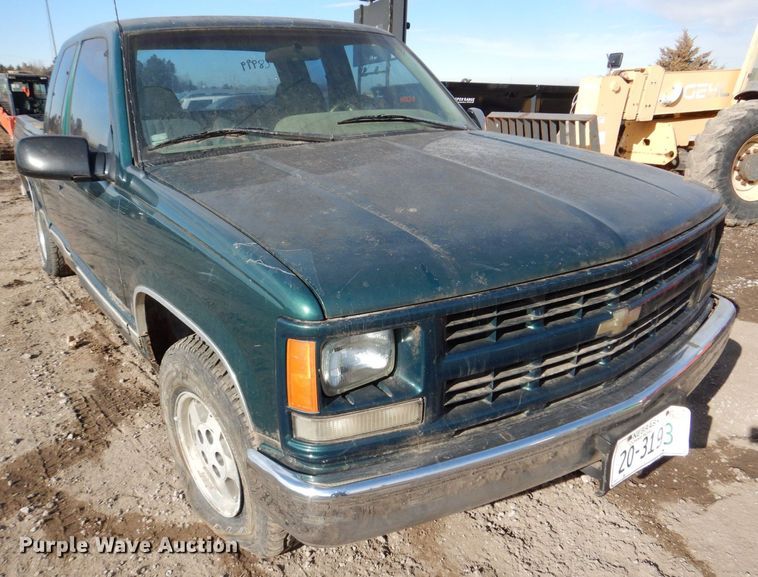 image for item LY9988 1996 Chevrolet 1500  pickup truck