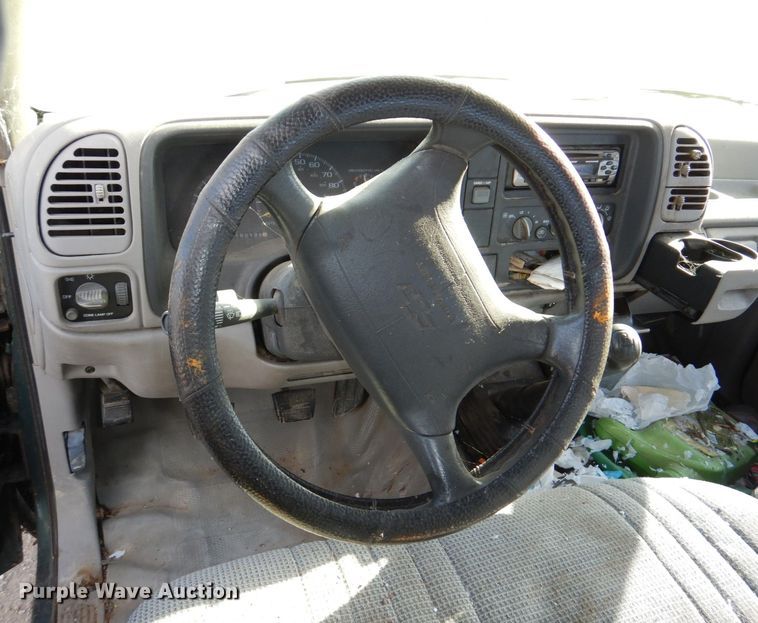 image for item LY9988 1996 Chevrolet 1500  pickup truck