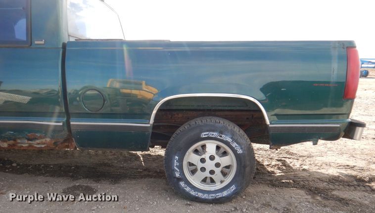 image for item LY9988 1996 Chevrolet 1500  pickup truck