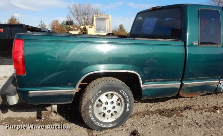 image for item LY9988 1996 Chevrolet 1500  pickup truck