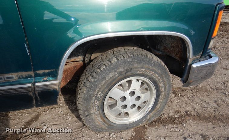 image for item LY9988 1996 Chevrolet 1500  pickup truck